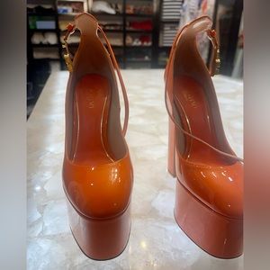 Valentino Garavani Tan-Go Platform Pump  like New just used two time size 5.5